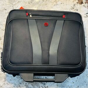 Wenger Luggage Granada Pro